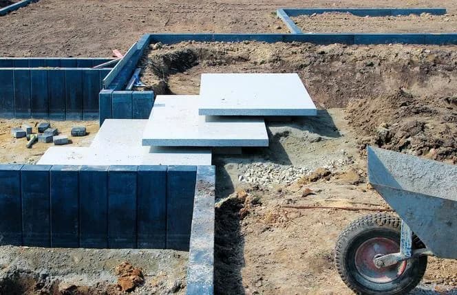 Schody lewitujące zewnętrzne jak zrobić: proste kroki do efektownej budowy